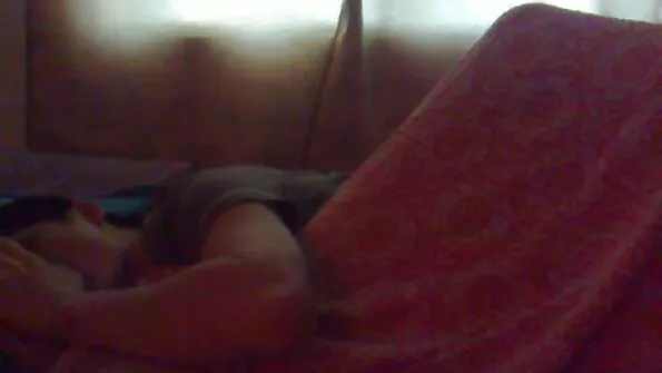 Після купання в басейні дві телиці порно онлайн українське беруть у рот.