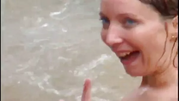 Татуйований жеребець затіяв українська порно відео секс зі збудженою брюнеткою.