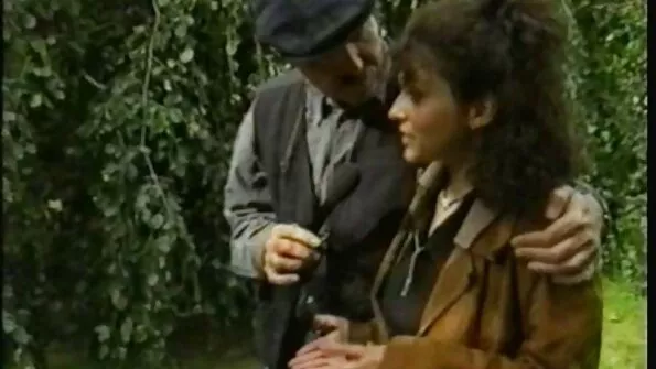 Солодкі подружки спокусили хлопця порно в українському селі на тріо безсоромно.