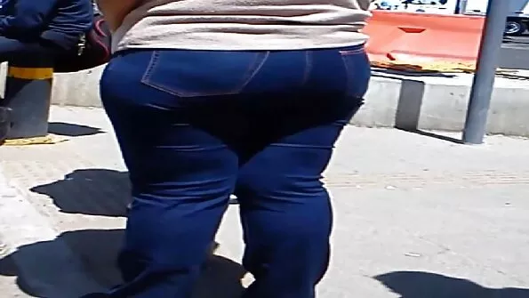 Тренер сексом виховує українські порно фільми свою підопічну.