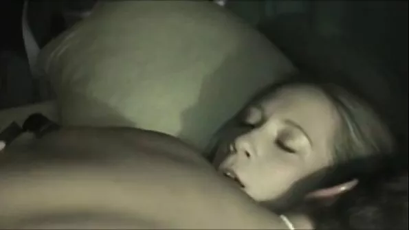 Активний коханець розтрахав український секс пілотку брюнетки.