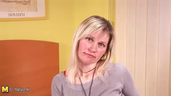 Наполегливий сусід виебал бабу на кухні українське порно довгим кінцем.