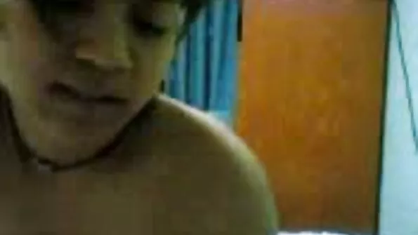 У спокійній обстановці українське порно онлайн дівки вилизують свої пезди