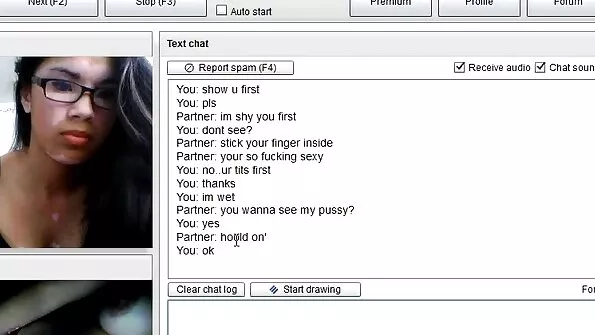 Струнка українські порно фільми теличка демонтує реально великі сисі.