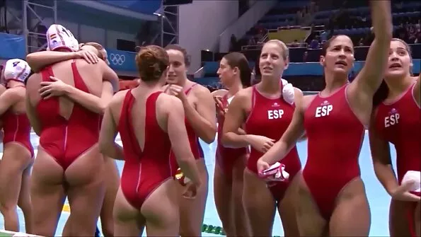 Пристрасний секс хлопця та дівчат за гроші український секс відео пройшов на славу.