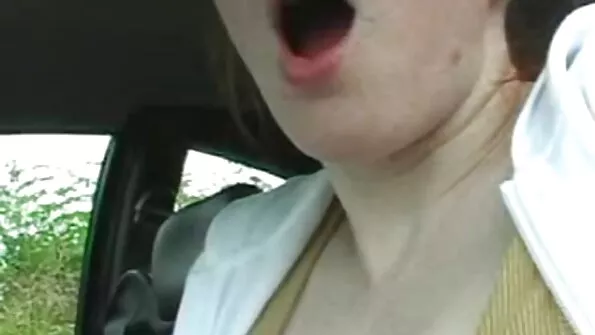 Своєму кавалеру симпатична сучка секс відео по українськи дала увійти в кицьку.