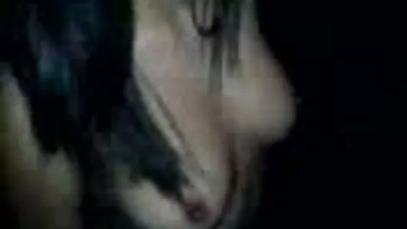 Грайлива сучка порно по українські стимулює анус подрузі з апетитними булками