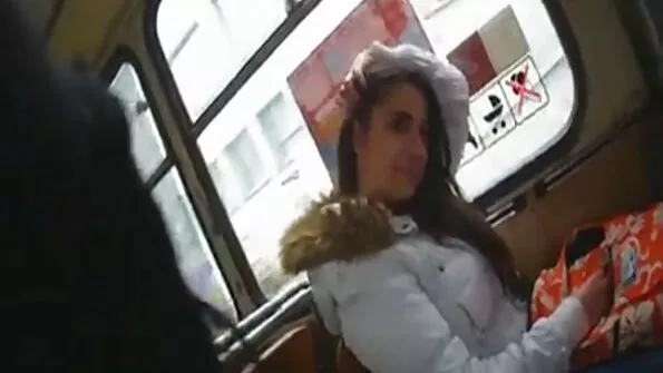 Знаюча толк в українське порно фільми перепіхоні чувіха розсунула ніжки перед членом.