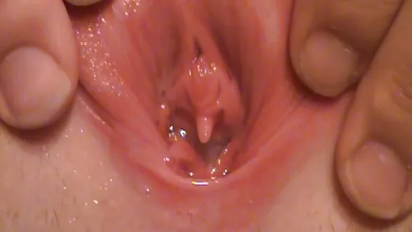 Чувак підкорявся чорношкірій дамі і сам собі секс відео по українськи подрочил.