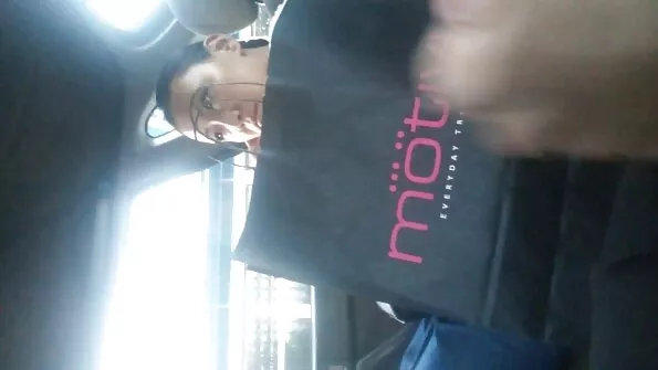 Татуйовані красуні трахкають із українське порно секс іграшками.