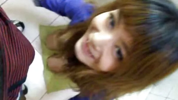 Блядун обробив членом українські порно фільми пездочки двох дамочек.