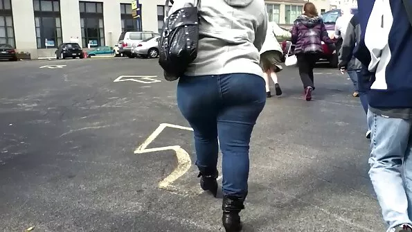 Дивиться як дивитися українське порно трахаються дві панночки і юнак.