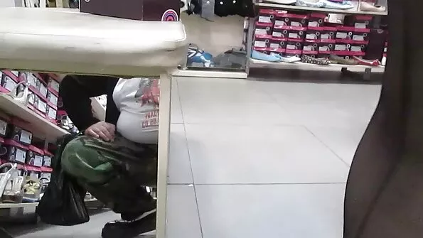 Рятує український секс відео збуджену піхву від перегріву.