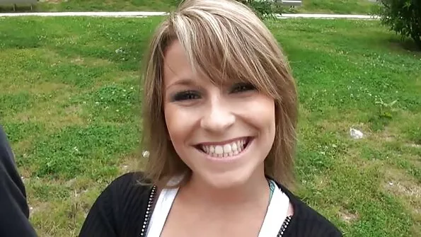 Присіла масажисту на член двушка з украінське порно онлайн татухами.