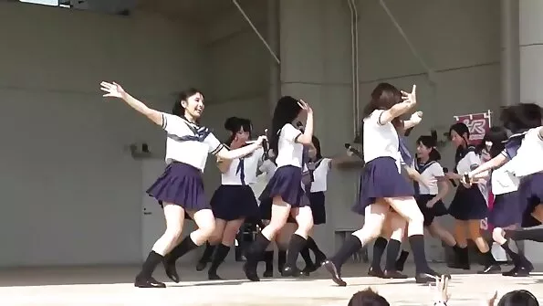 Рудоволоса студентка трахкає викла porno українське за оцінку.