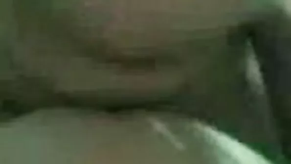 Білява принцеса смачно українські дівчата порно облизує пілотку подруги.