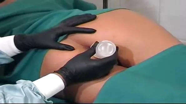 Красива мастурбація біля порно відео українське басейну світловолосої бешкетниці.