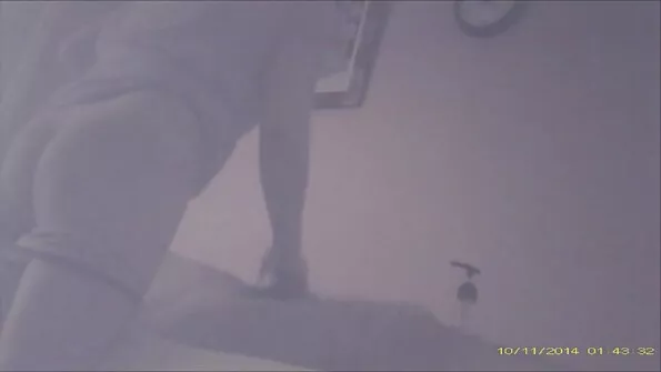 За допомогою гумового украінськепорно фалоса симпатична пестить себе.